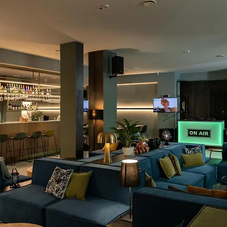 Arryvo Hotel 3*